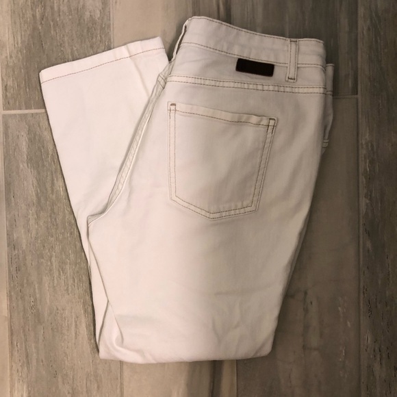Boden Denim - 📣HP📣 Boden White Capri Jeans Size 6P